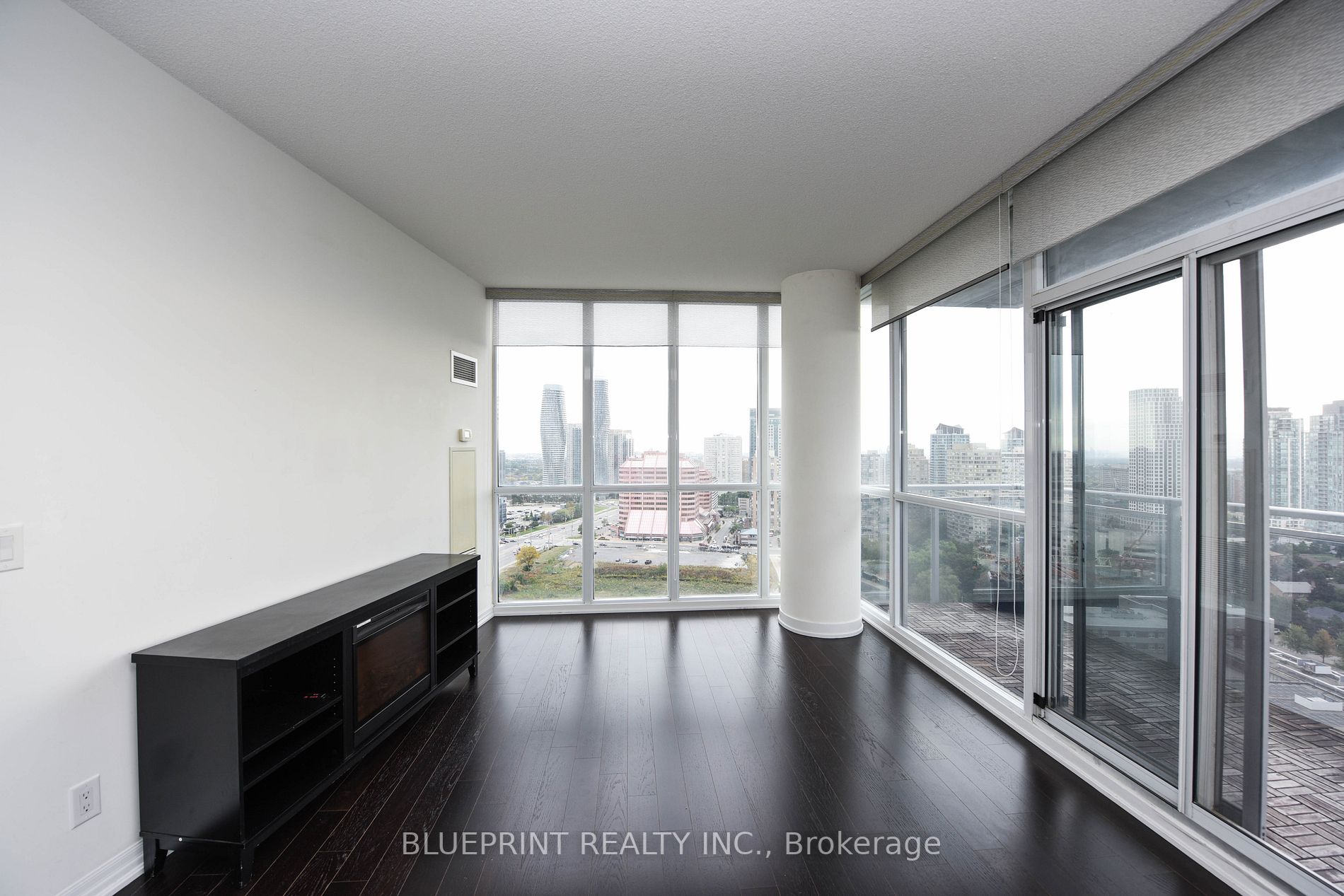223 Webb Drive, #2002