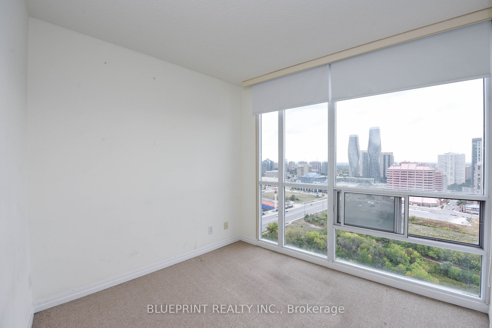 223 Webb Drive, #2002