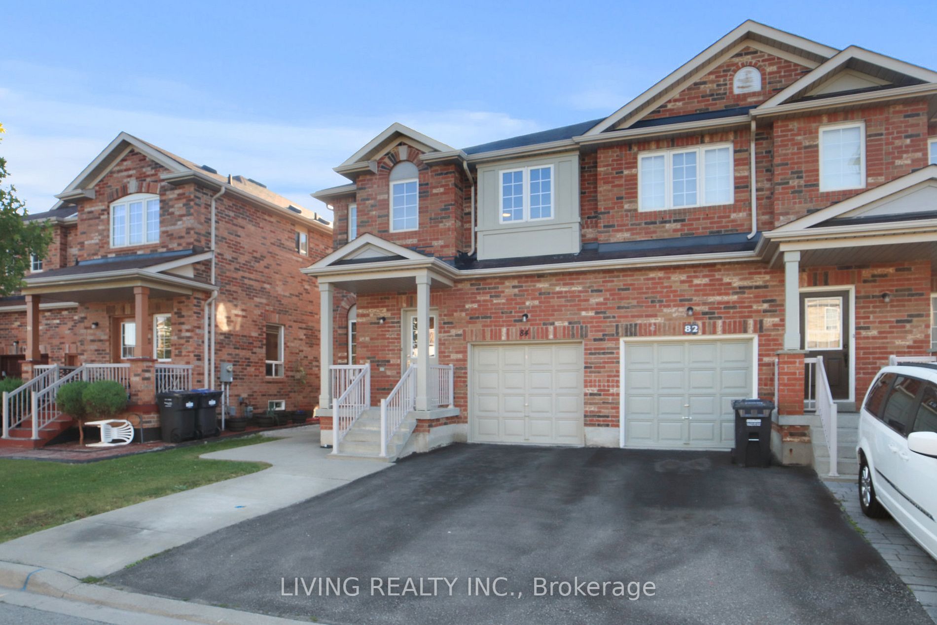 84 Abbotsbury Drive