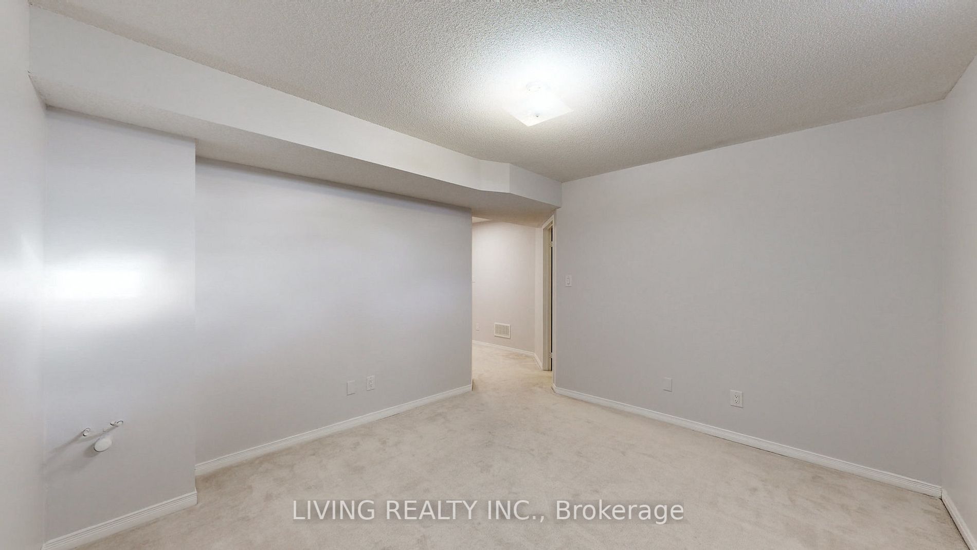 84 Abbotsbury Drive