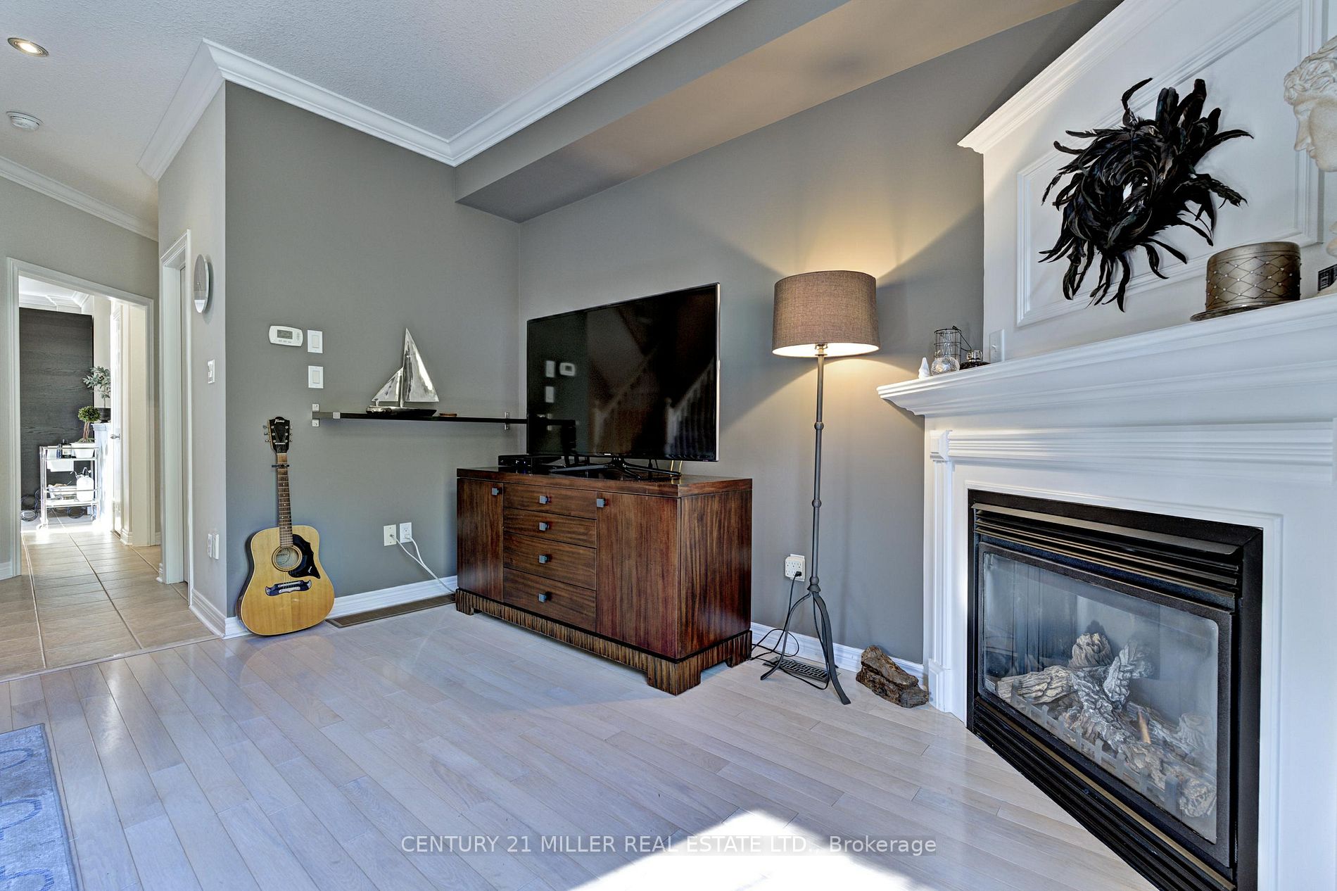11F James St
