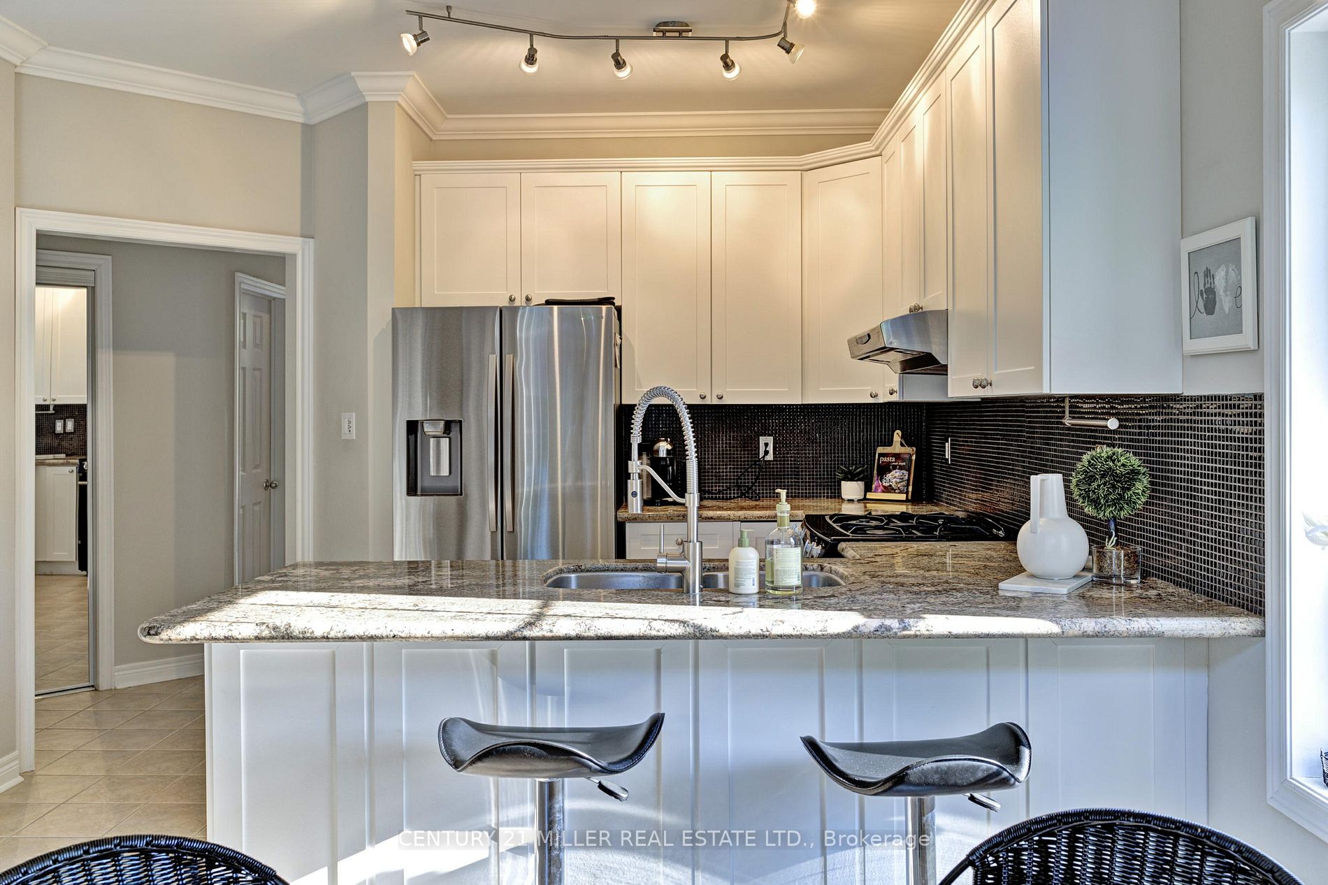 11F James St