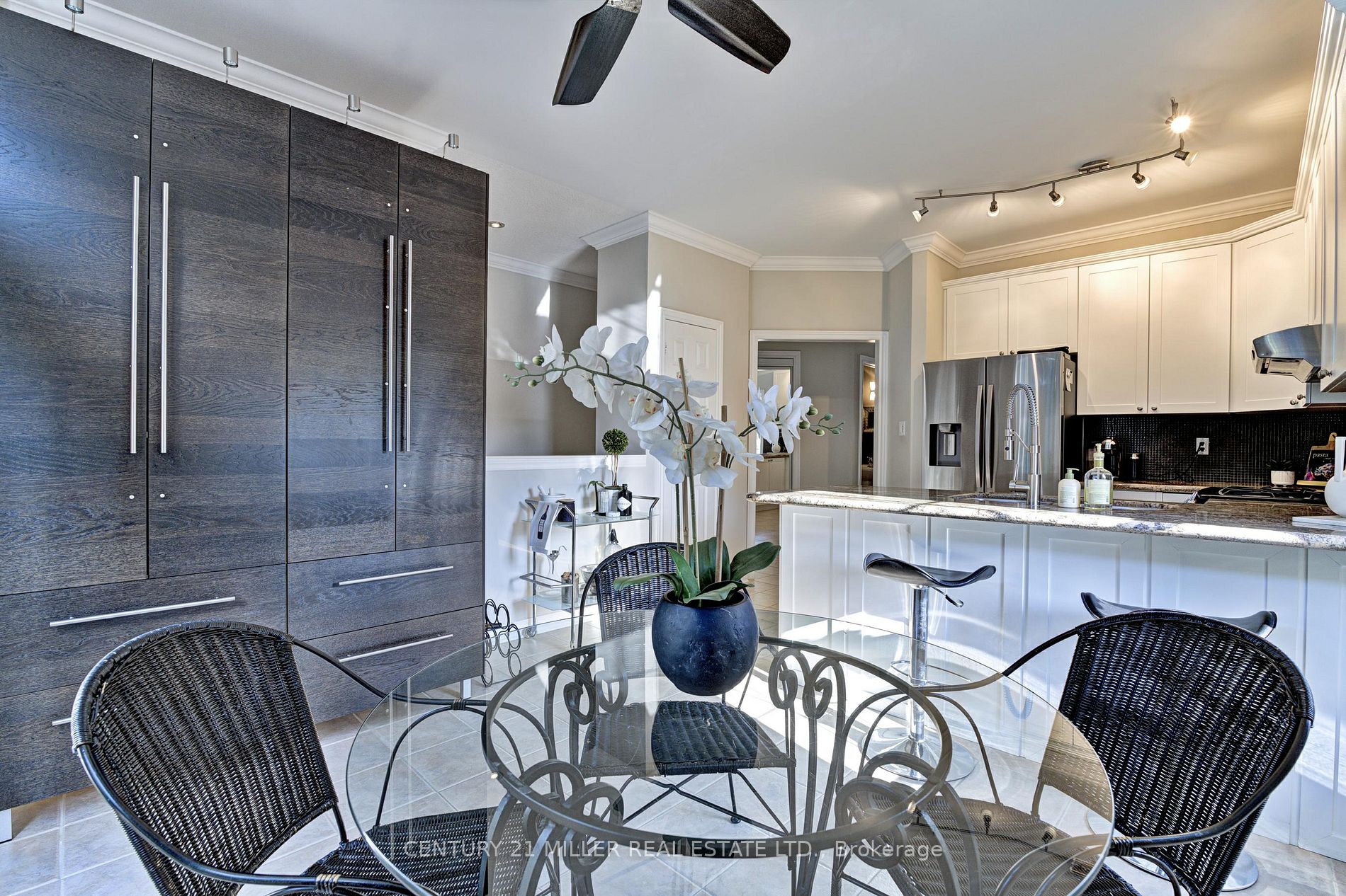 11F James St