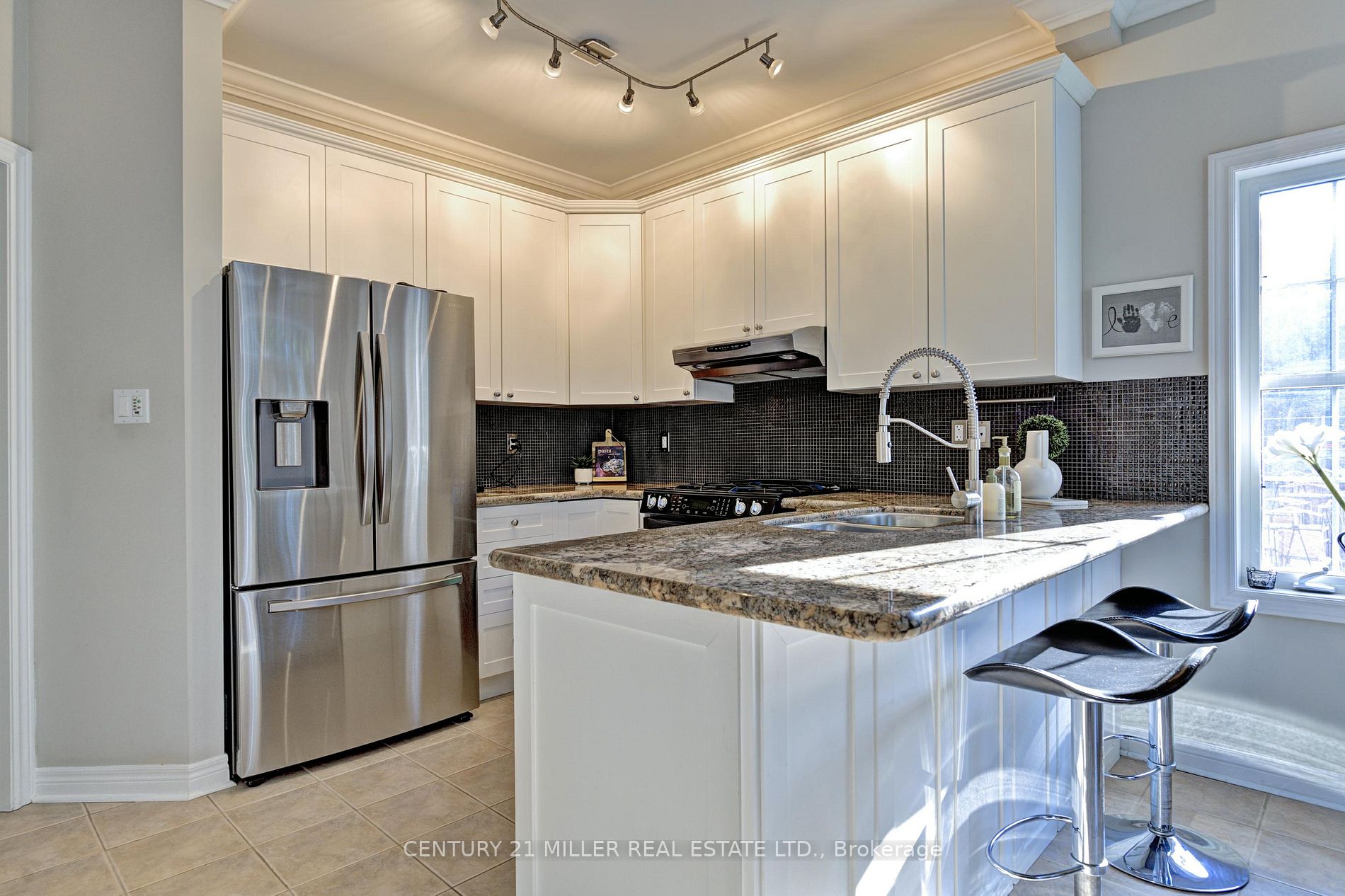 11F James St