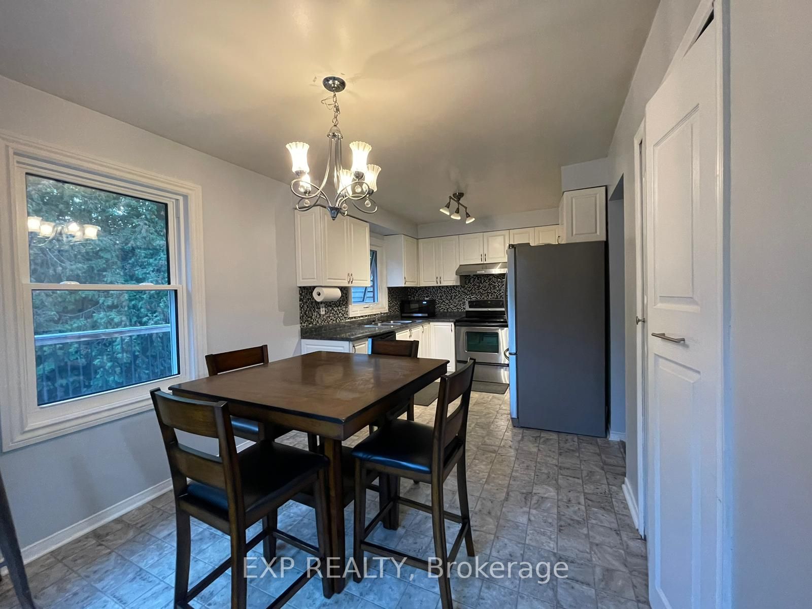 402 Scott Dr