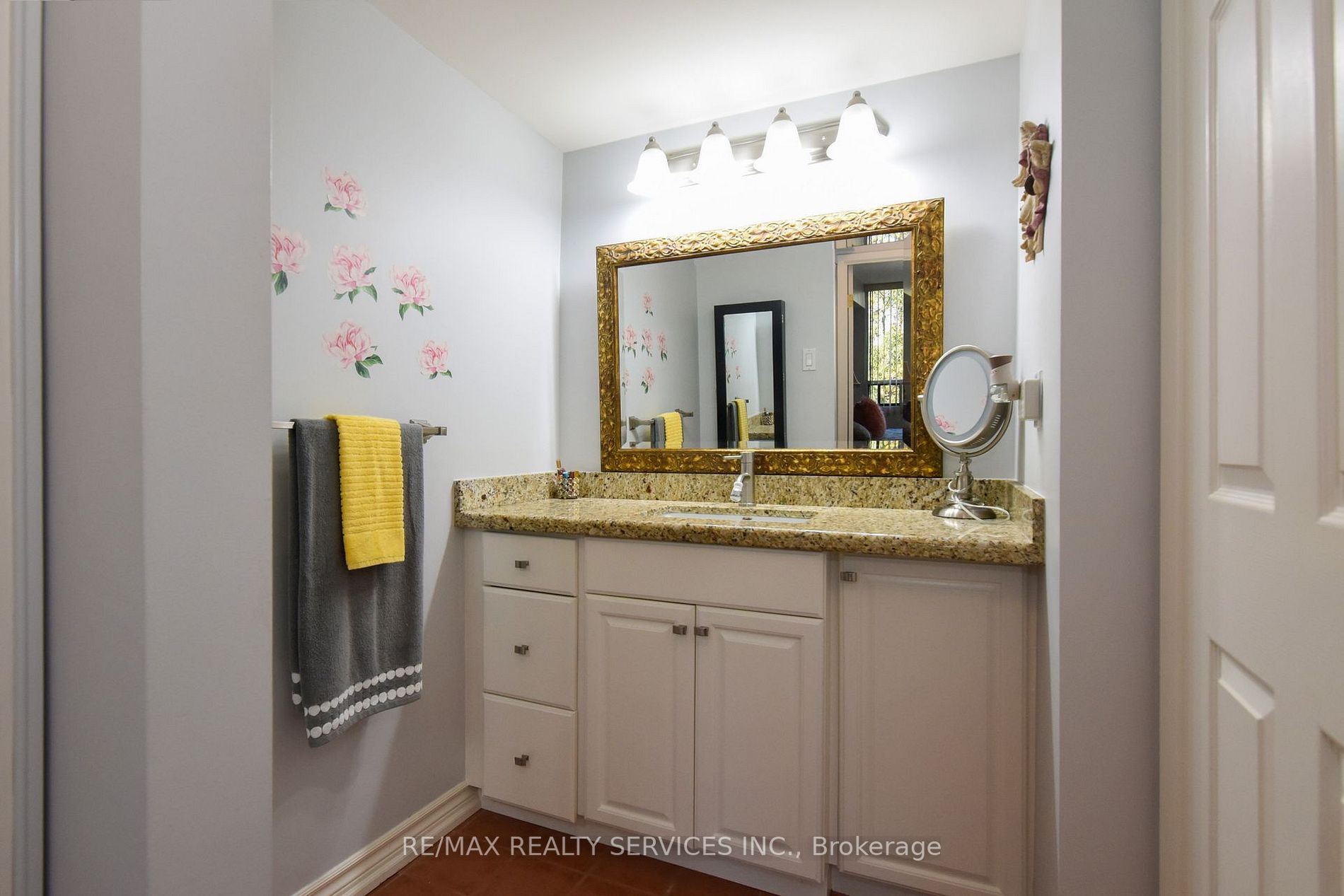 330 Mill St S, #312