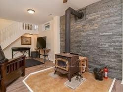 11 Maple Lane
