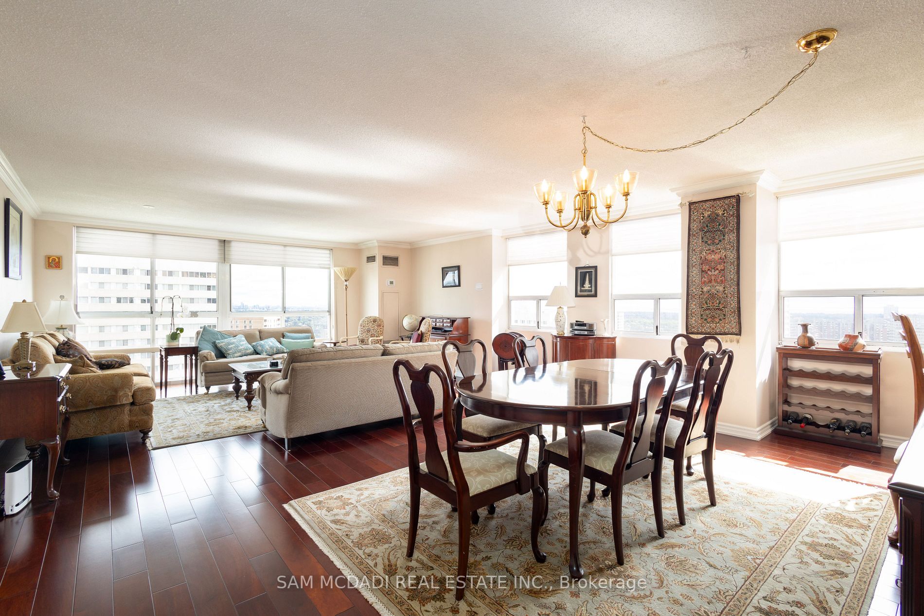 3650 Kaneff Cres, #2301