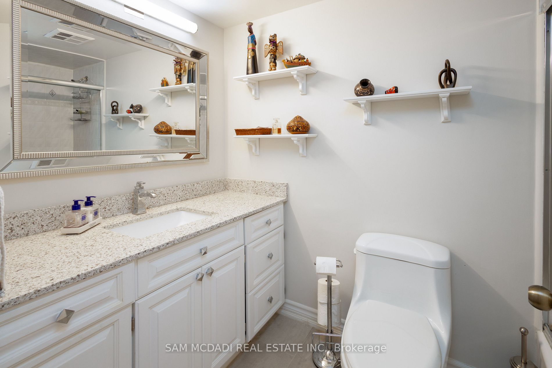 3650 Kaneff Cres, #2301