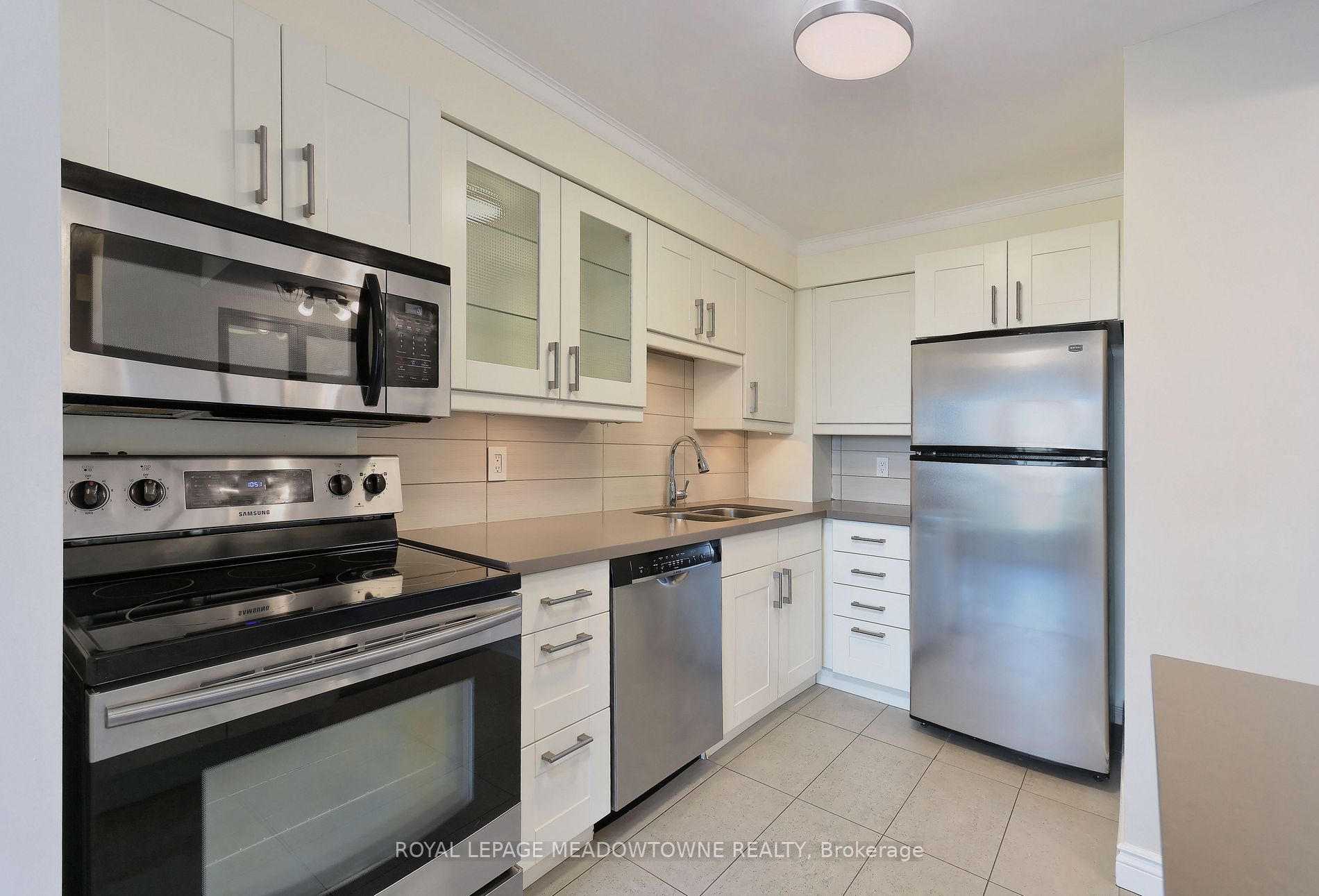 1110 Walden Circ, #1012