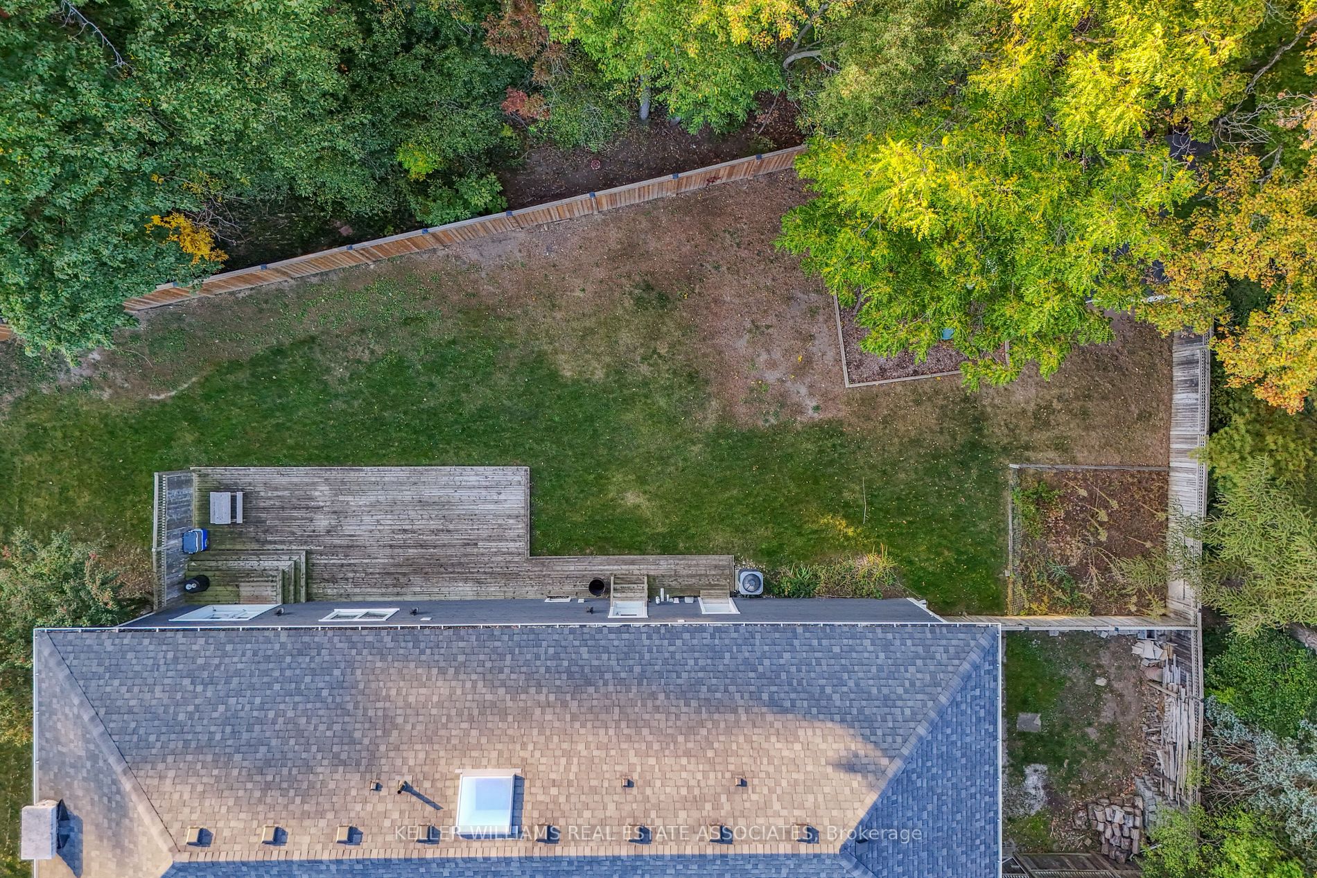28 Glen Crescent Dr