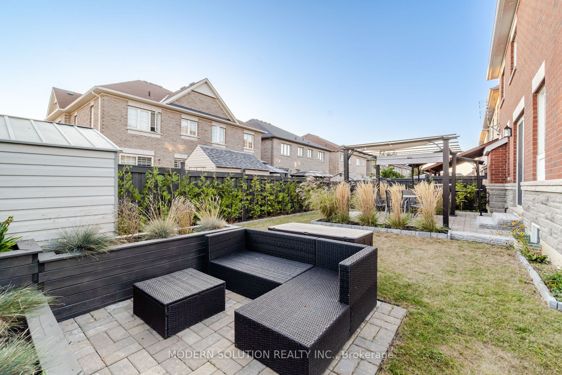 2 Micarta Ave