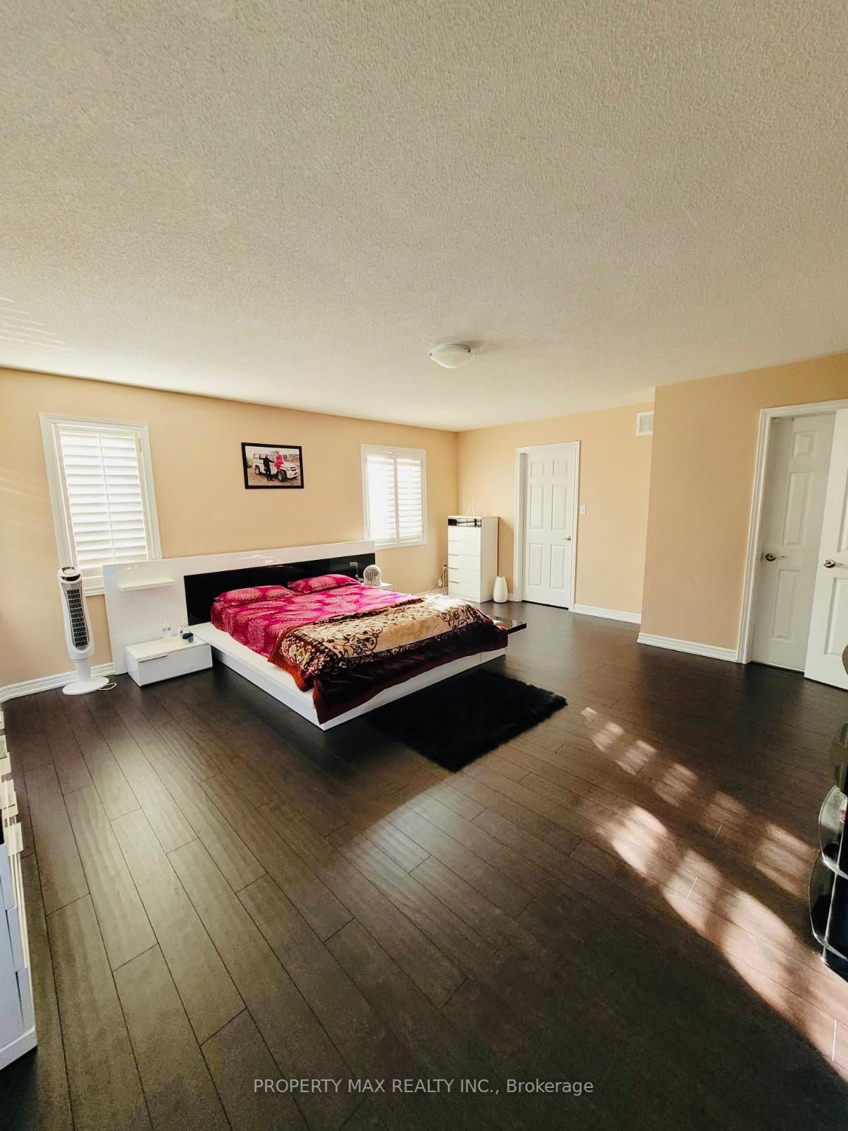 118 Fairhill Ave