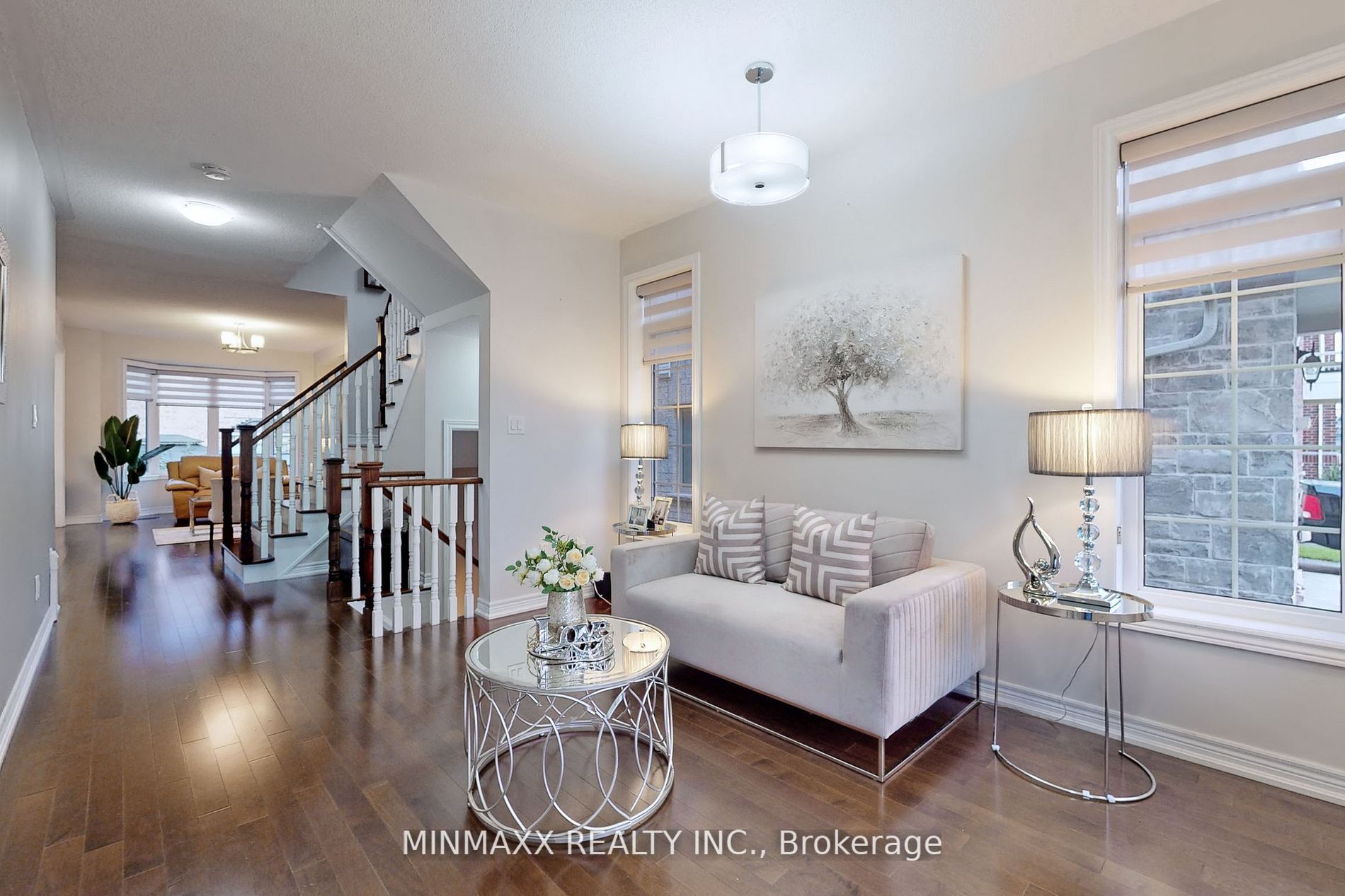6 Jolana Cres