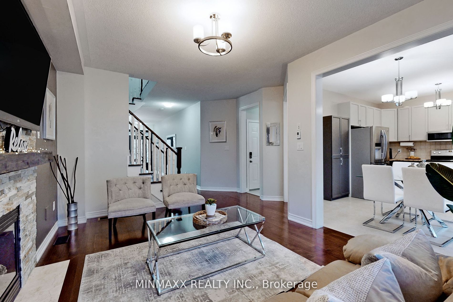 6 Jolana Cres