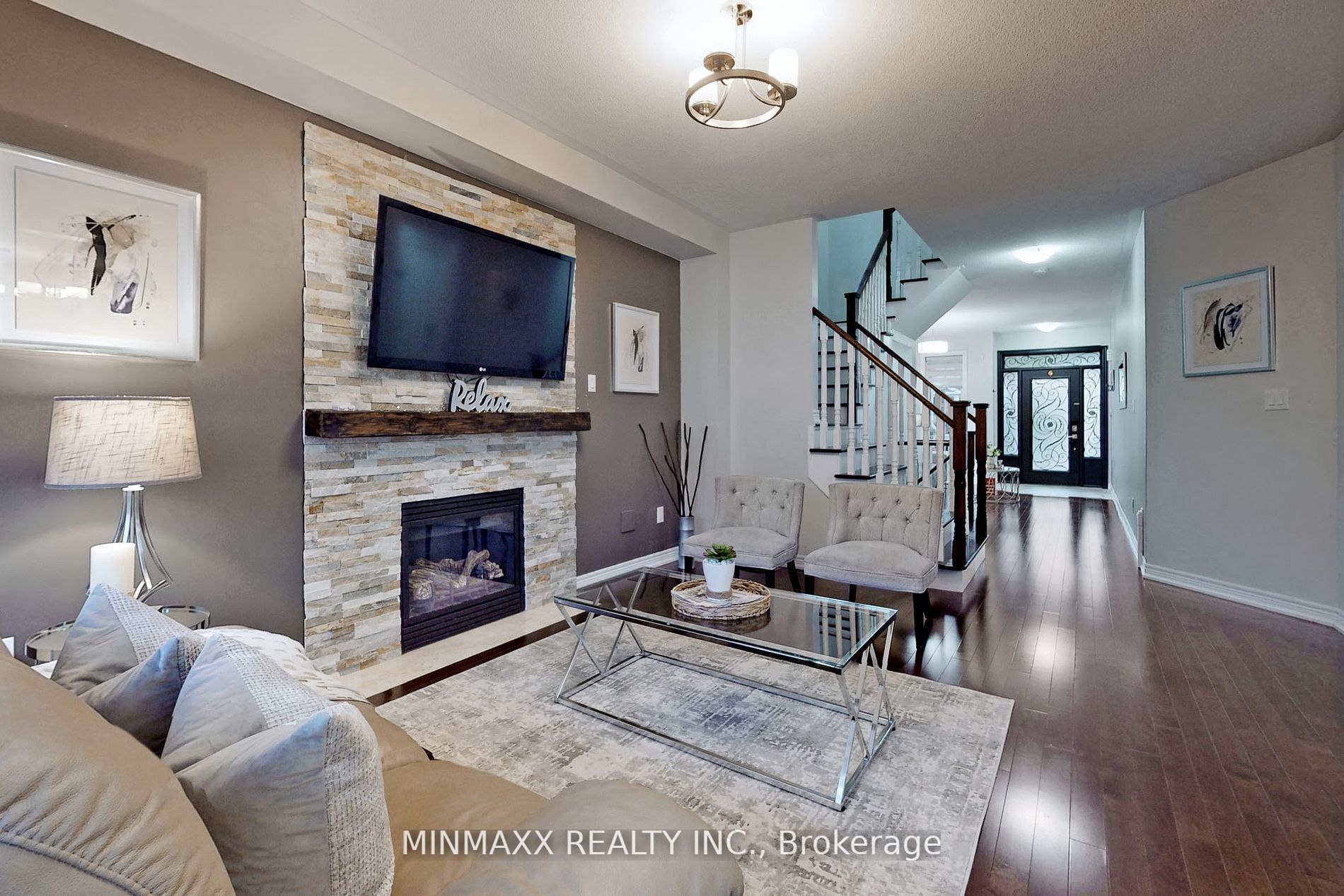 6 Jolana Cres