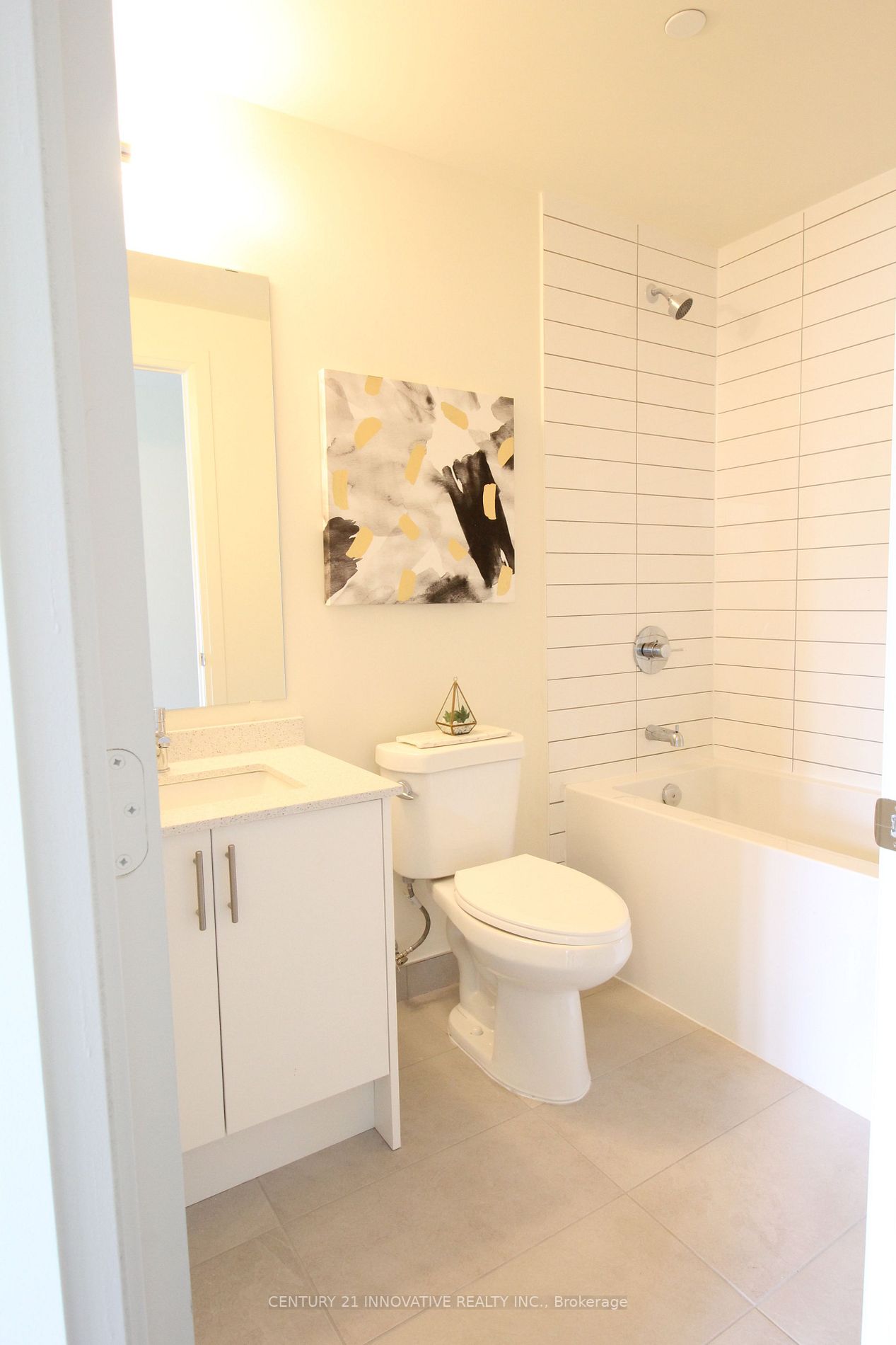 509 Dundas Street W, #102