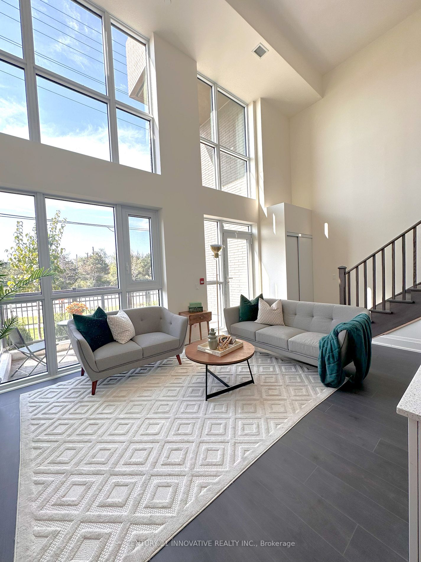 509 Dundas Street W, #102