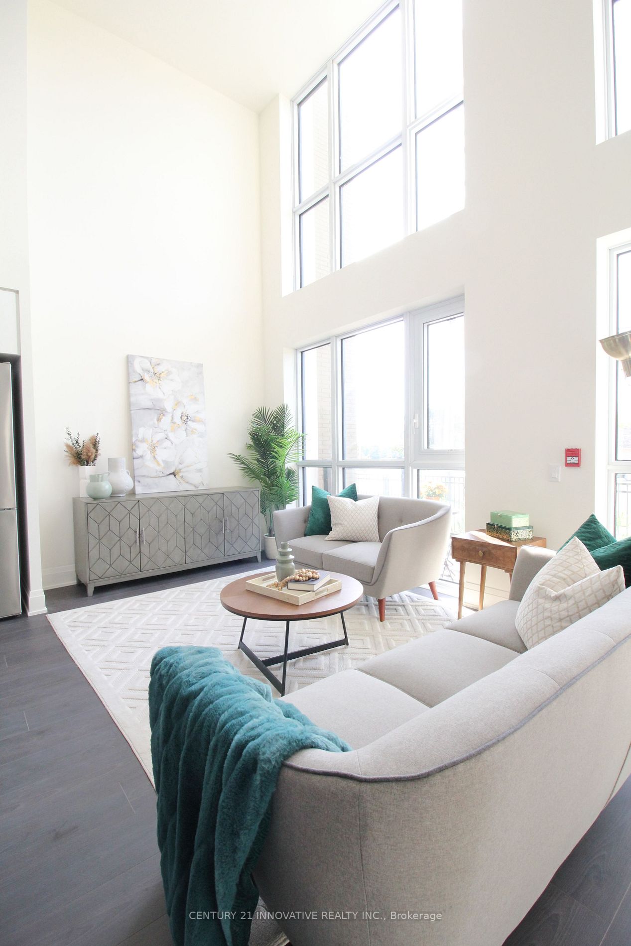 509 Dundas Street W, #102