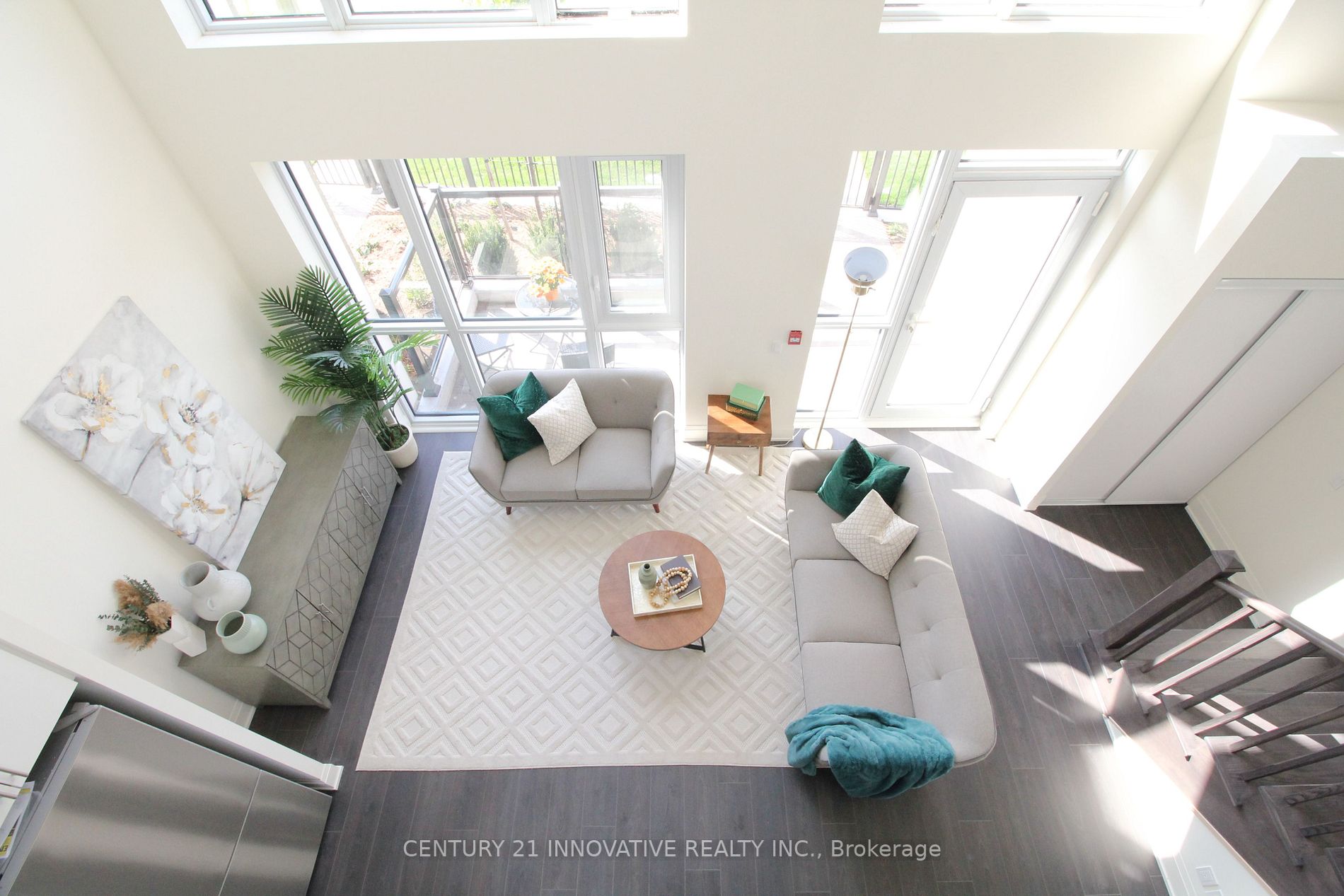 509 Dundas Street W, #102
