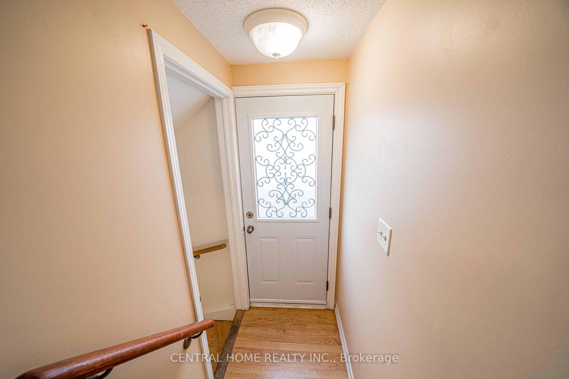 90 Tideland Dr
