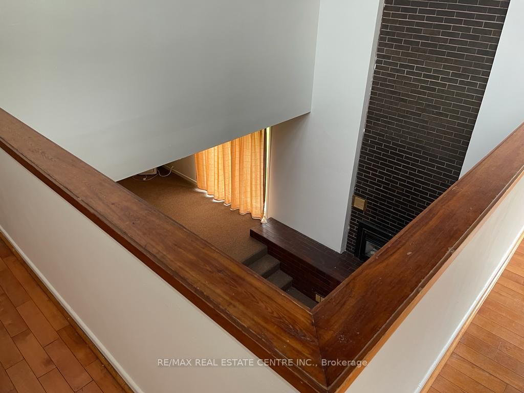 3274 Mississsauga Rd