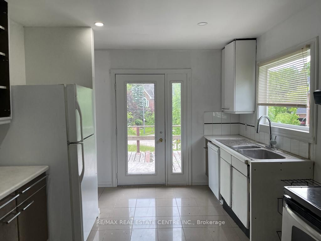 3274 Mississsauga Rd