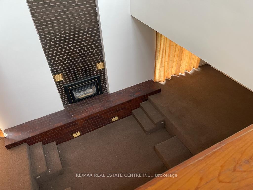 3274 Mississsauga Rd