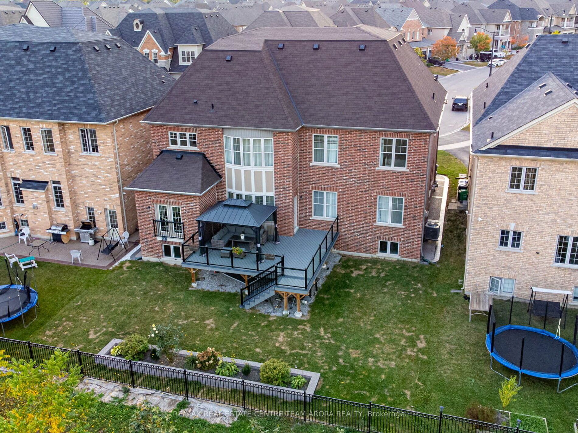 33 Ashcreek Dr