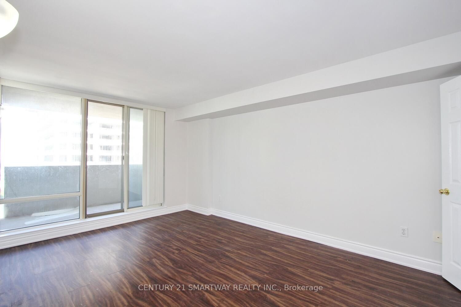 330 Rathburn Road W #1706