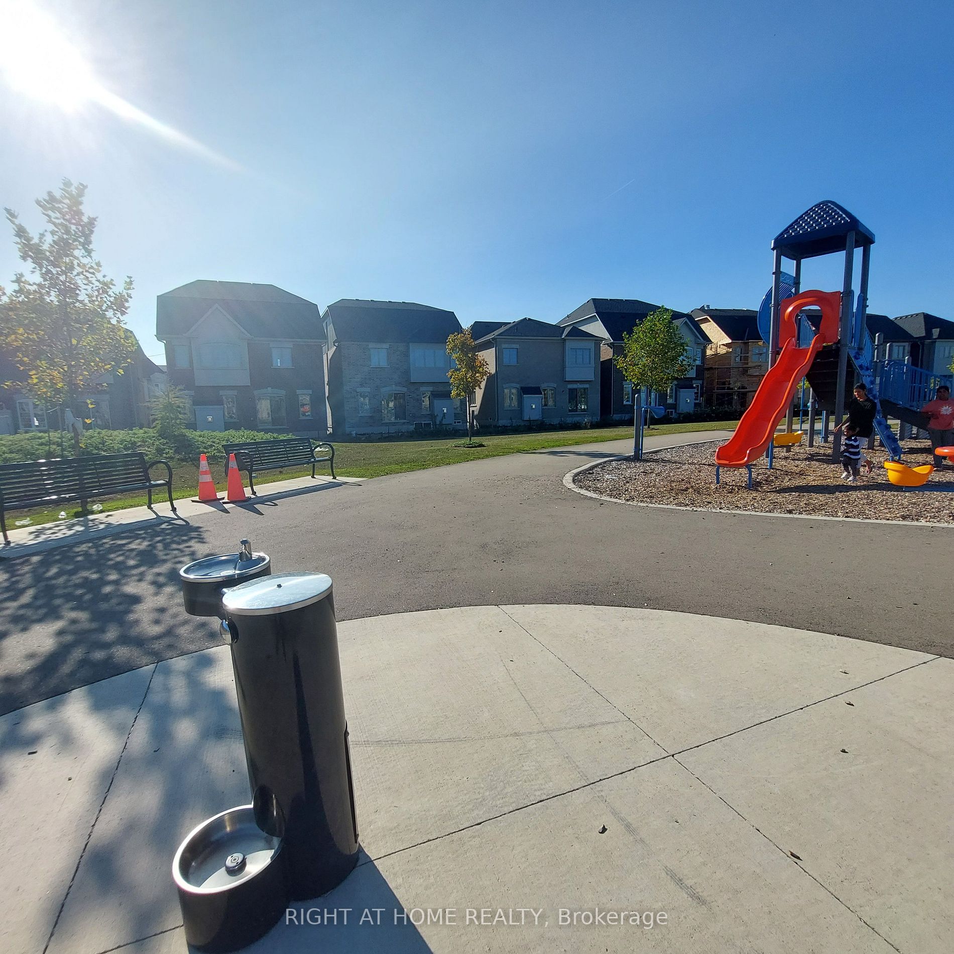 3135 Goodyear Rd E