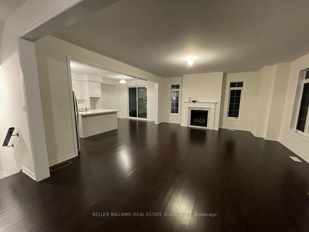 2 Tweedhill Ave