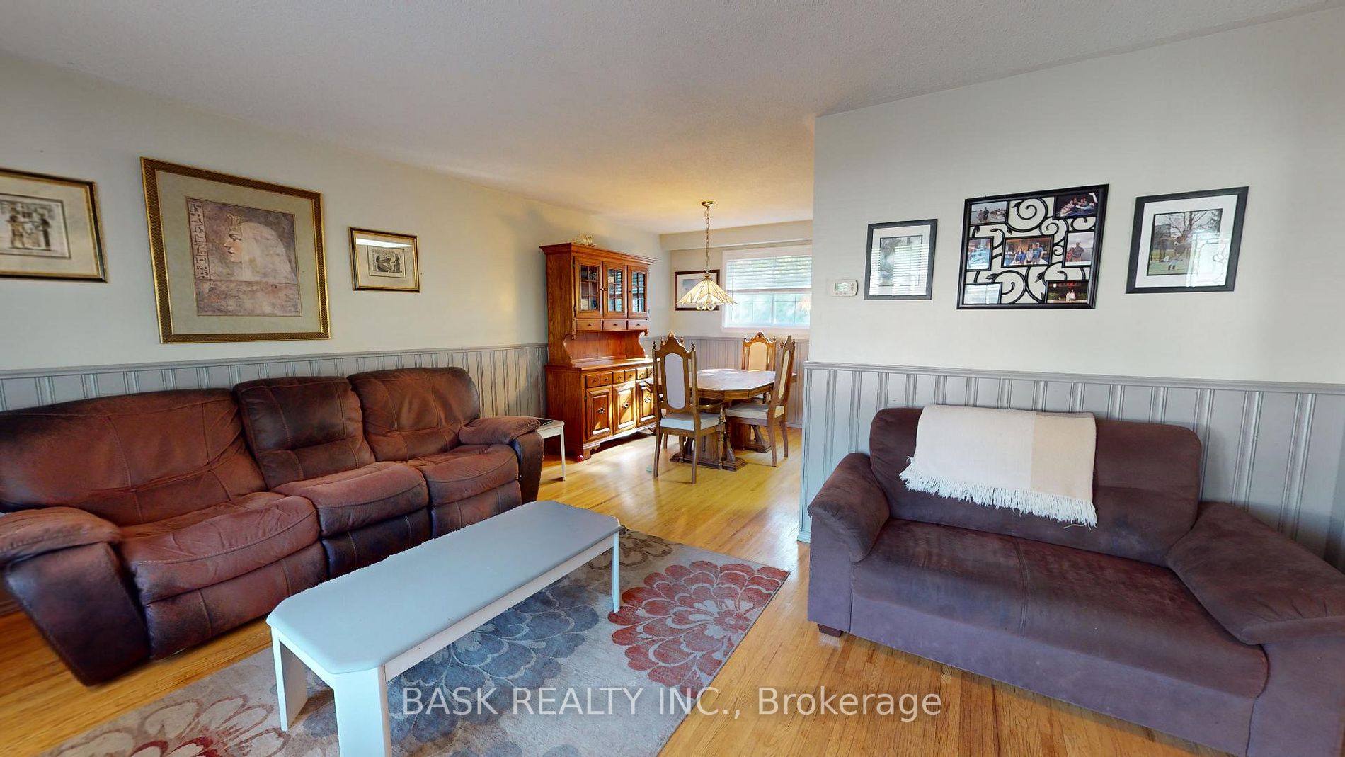 1 Geneva Crescent