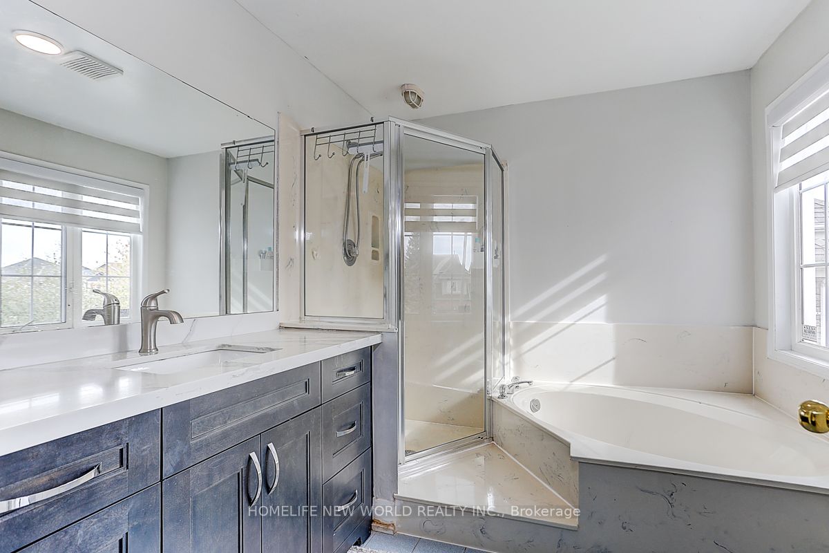 2844 Galleon Cres