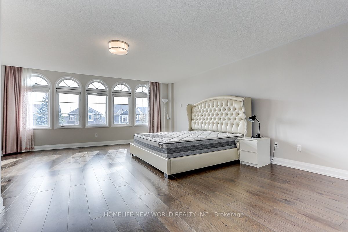 2844 Galleon Cres