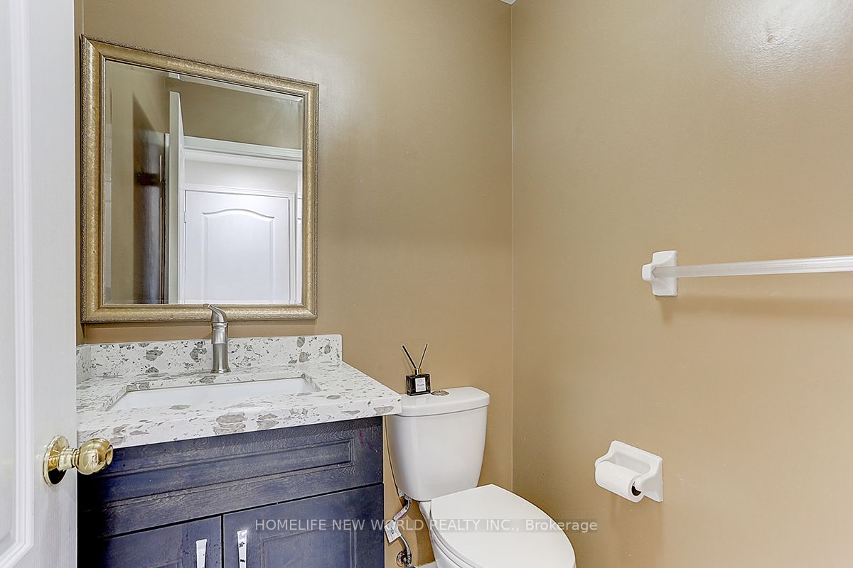2844 Galleon Cres