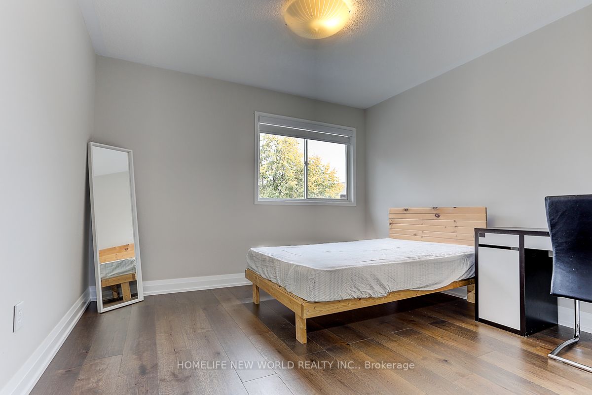 2844 Galleon Cres