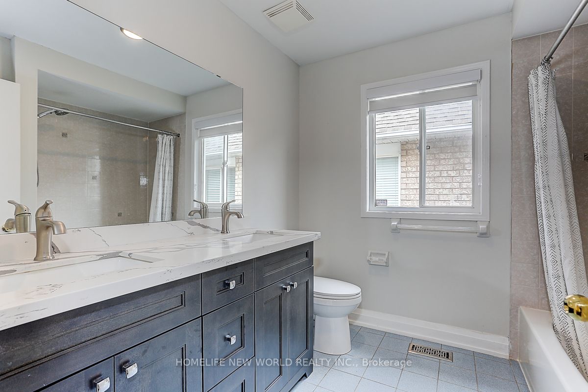 2844 Galleon Cres