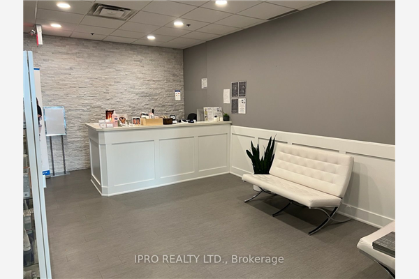 420 Bronte St S, Milton