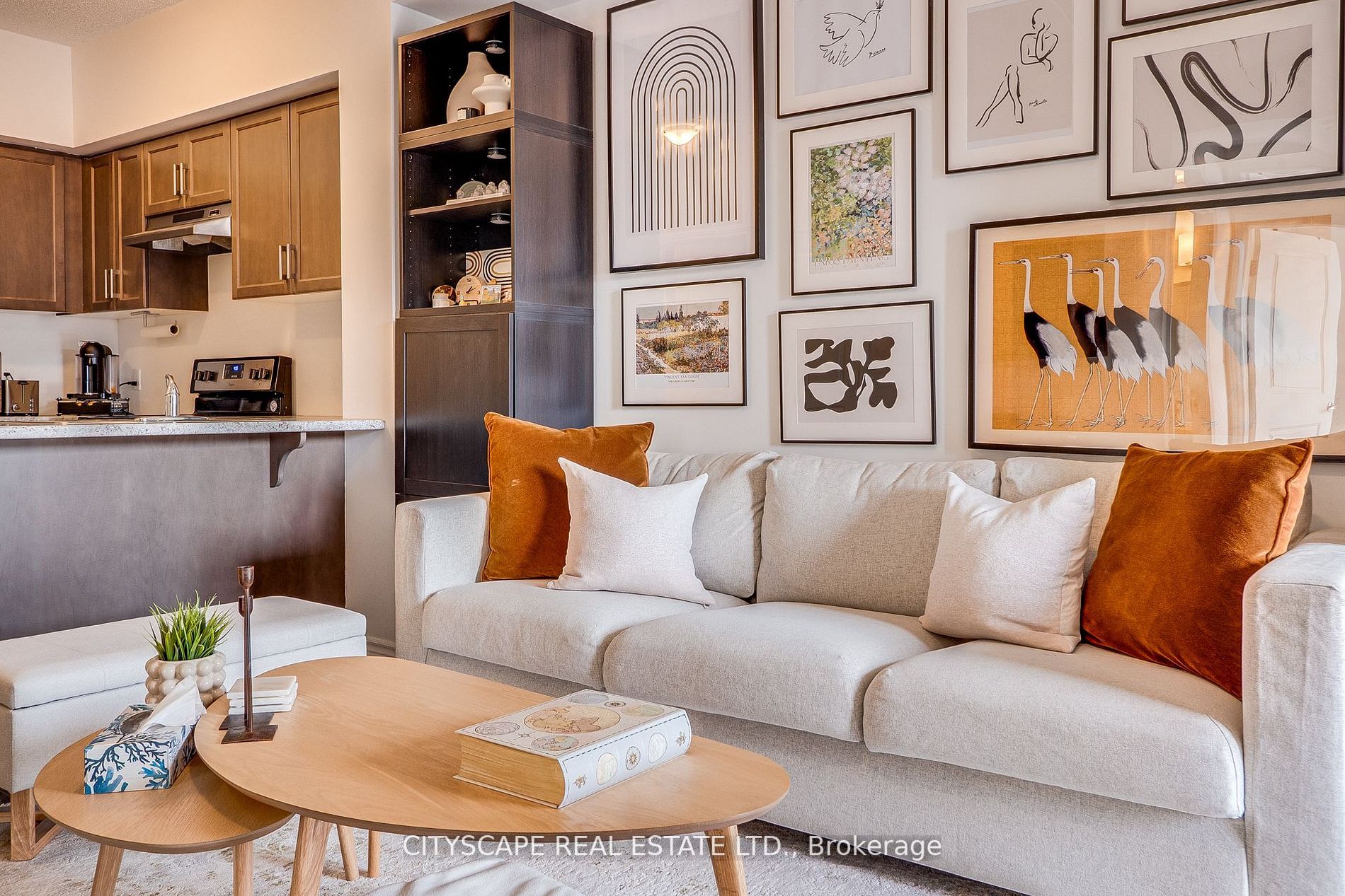 640 Sauve Street, #204