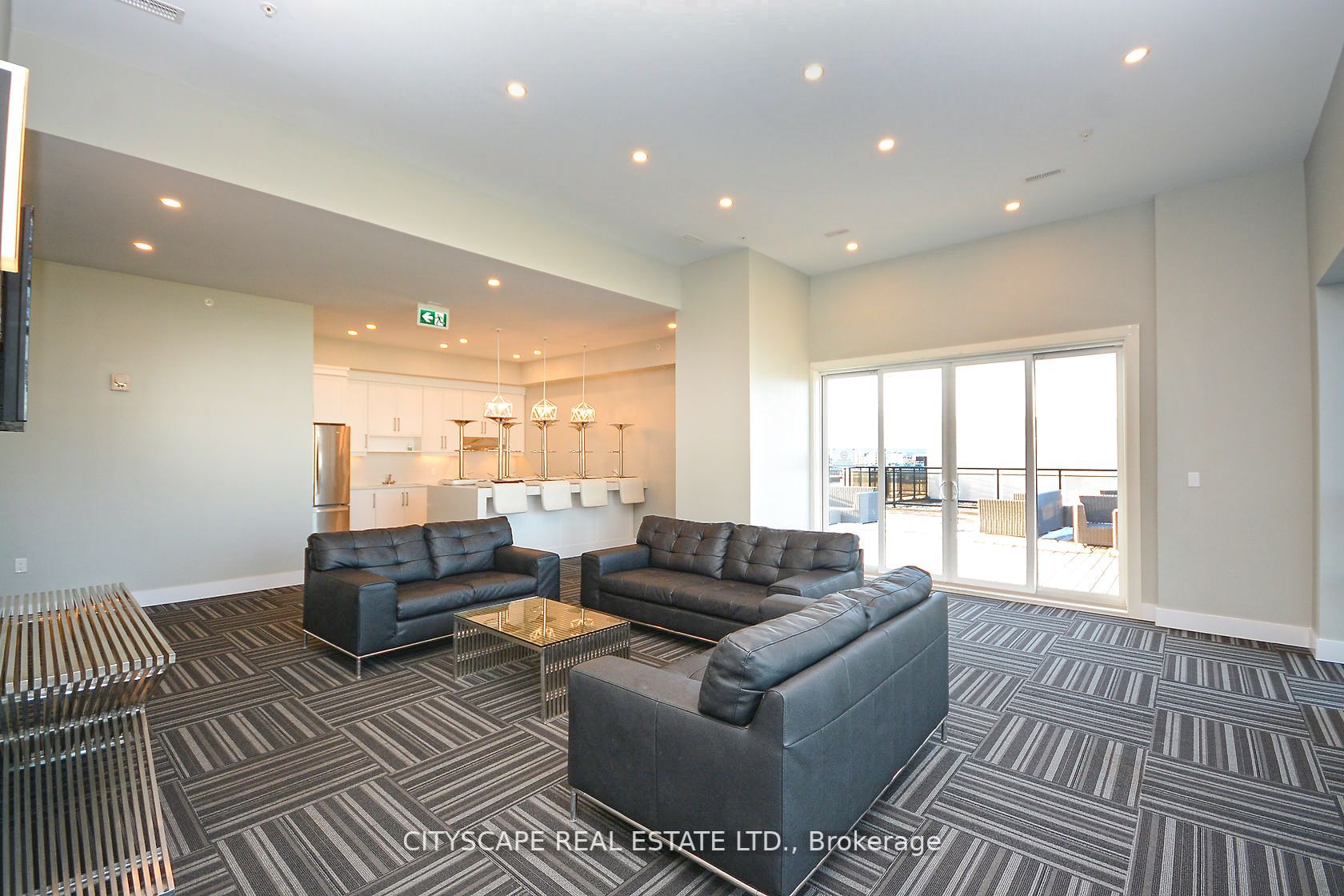 640 Sauve Street, #204