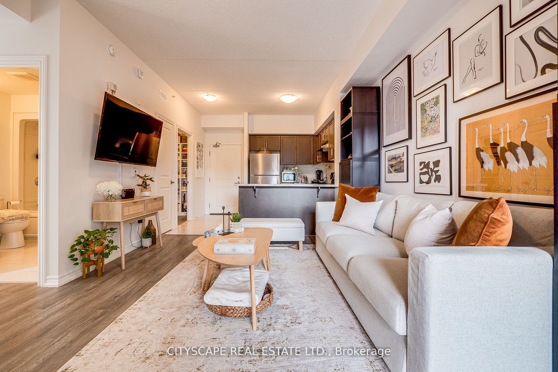 640 Sauve Street, #204