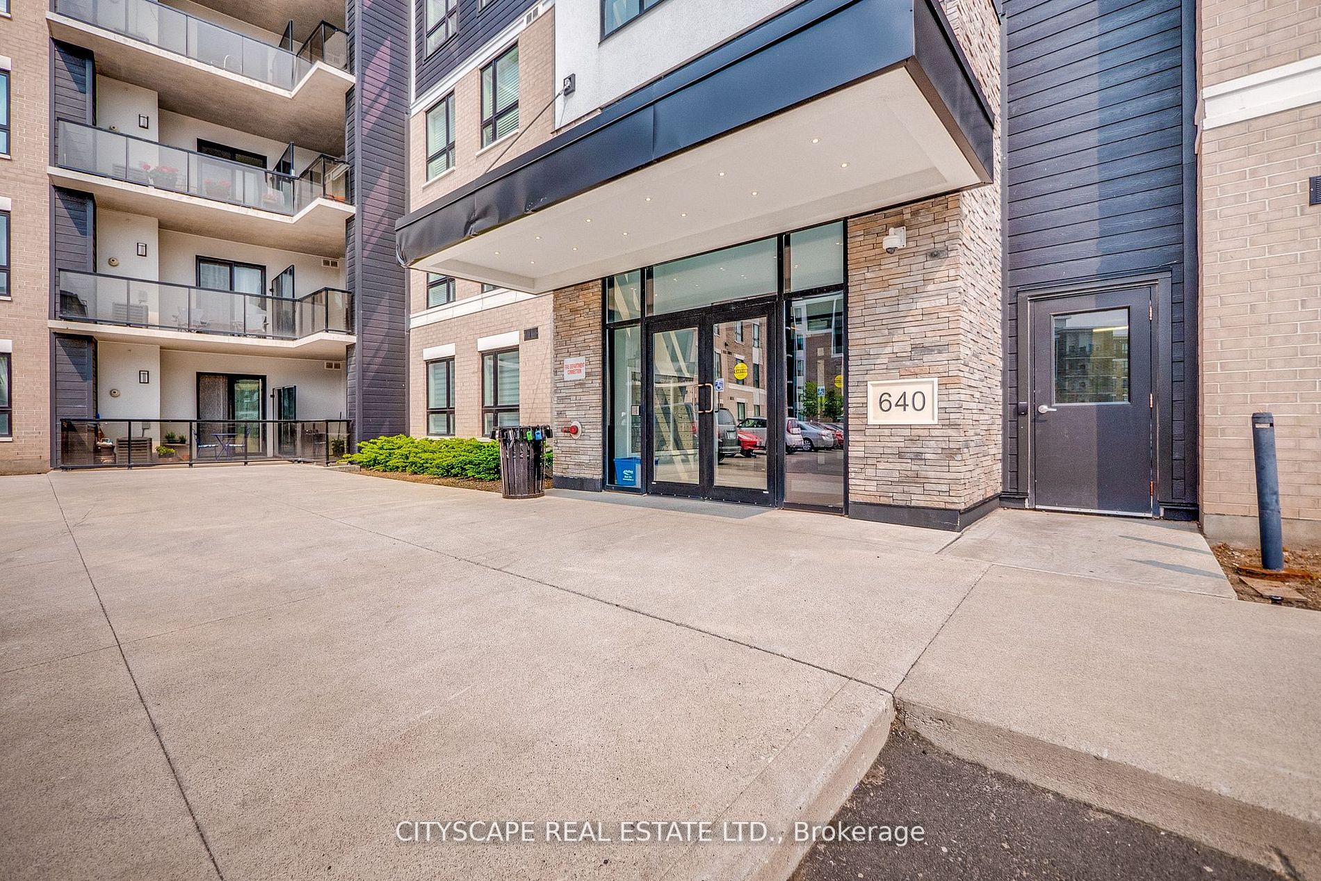 640 Sauve Street, #204