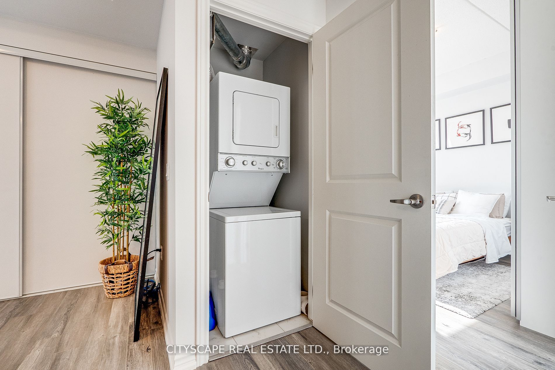 640 Sauve Street, #204