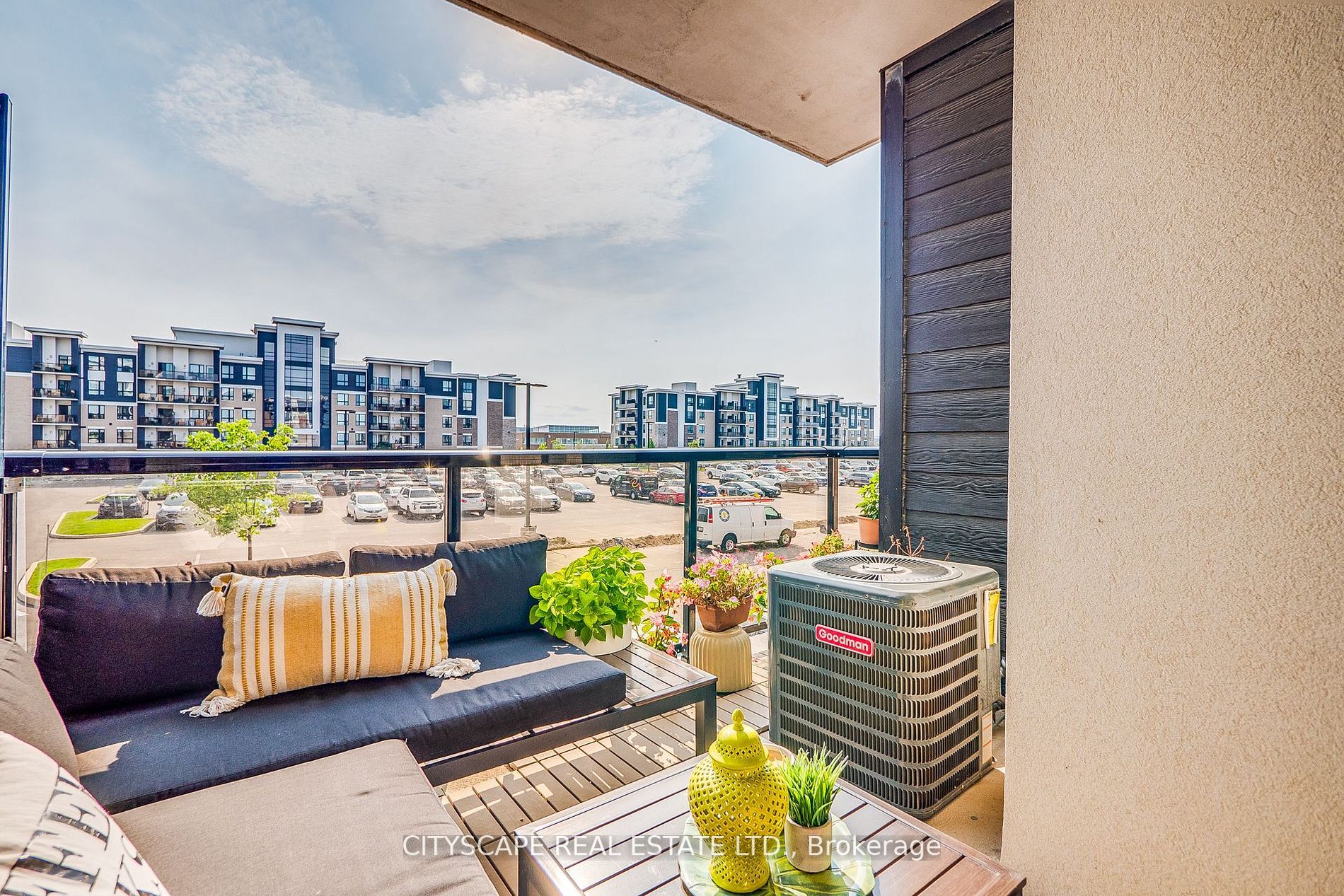 640 Sauve Street, #204