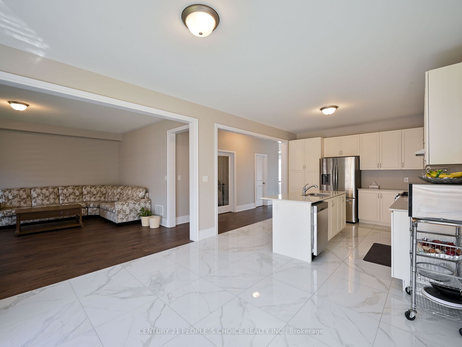 12 Junior Rd
