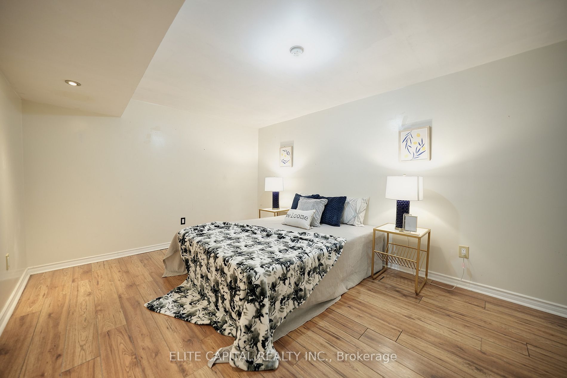 3105 Cantelon Cres