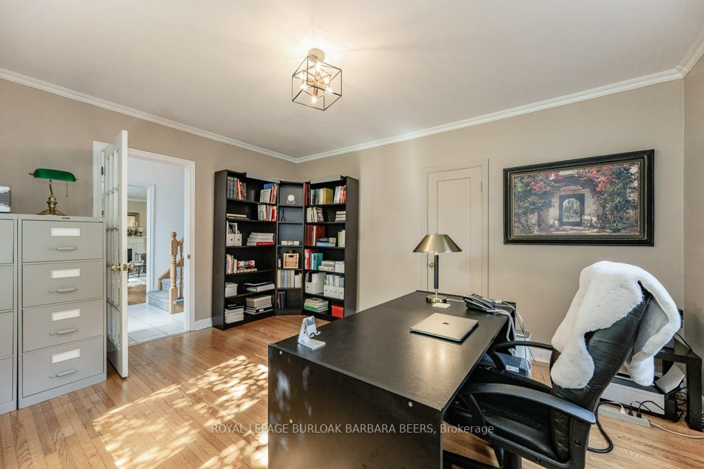 891 Kingsway Drive