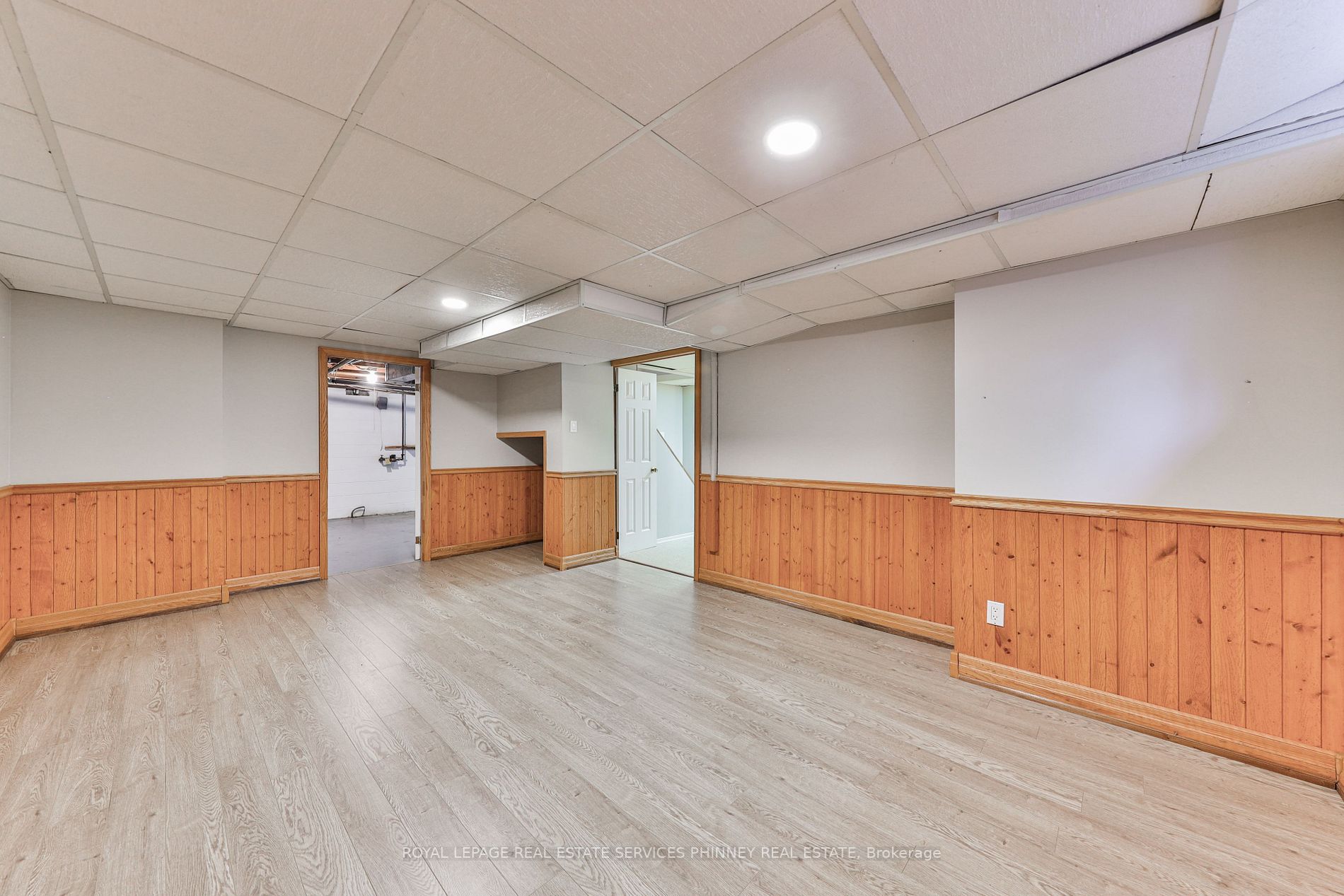 2105 Stonehouse Cres