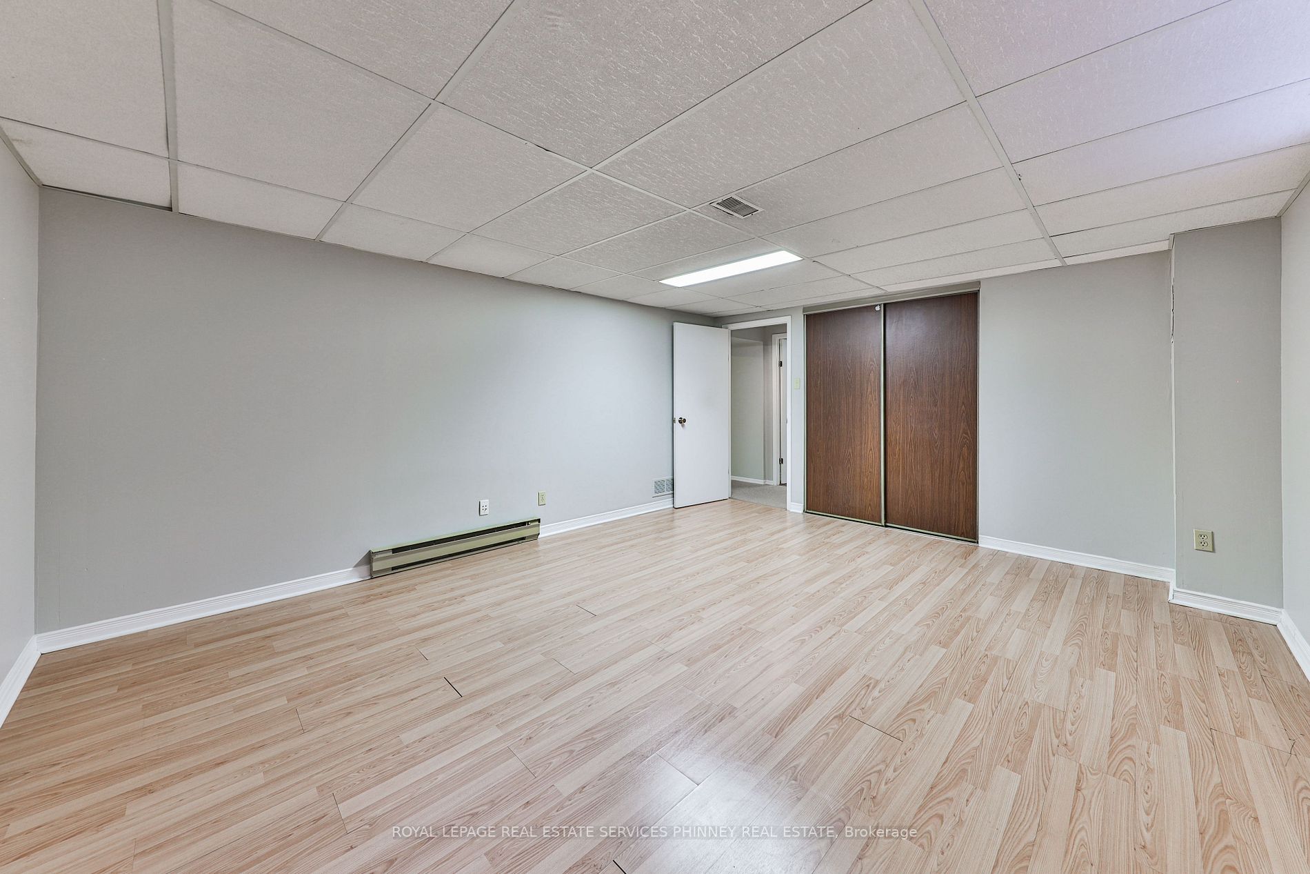 2105 Stonehouse Cres
